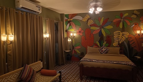 Royal Room