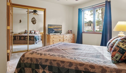 House, Multiple Beds, Patio, Mountain View