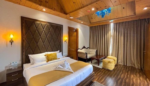 Luxury Studio Suite, 2 Bedrooms, Mountain View