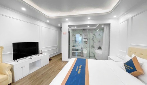 Deluxe Studio Suite, Balcony