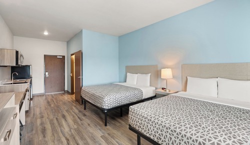 Suite, 2 Queen Beds, Non Smoking (w/ Dishwasher)