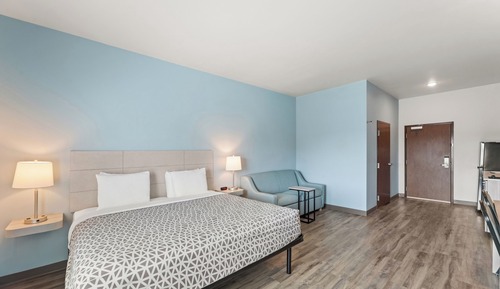 Suite, 1 King Bed, Non Smoking (w/ Dishwasher)