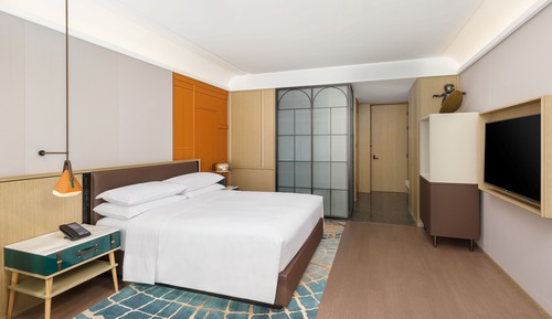 Superior Room, 1 King Bed