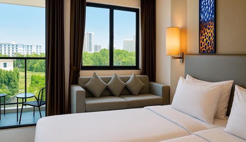 Deluxe Twin Room with Balcony