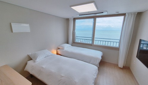 Classic Twin Room, Ocean View