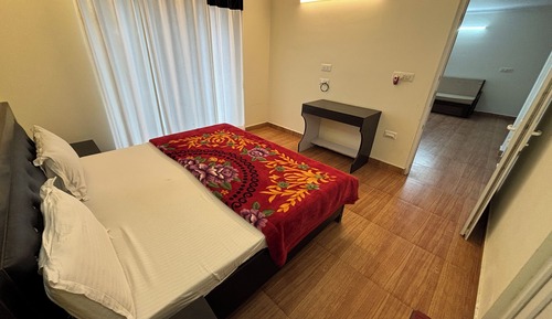 Deluxe Apartment, Hill View