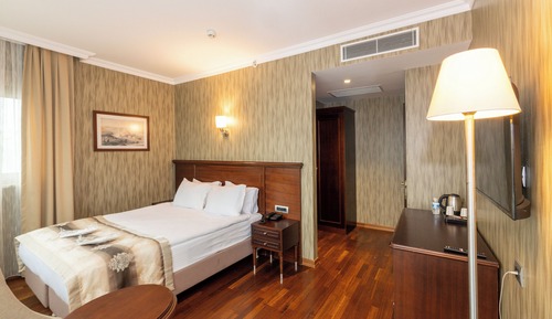 Standard Room, City View