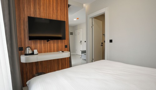 Basic Double Room, 1 Queen Bed, City View
