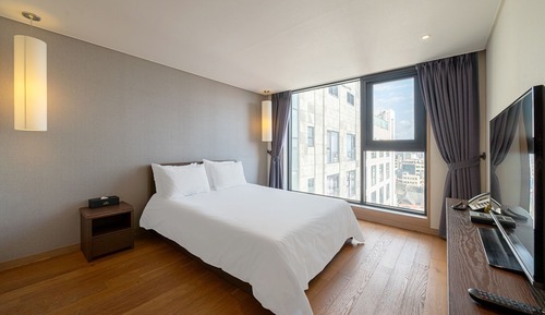 Deluxe Double Room, 1 Queen Bed, Mountain View