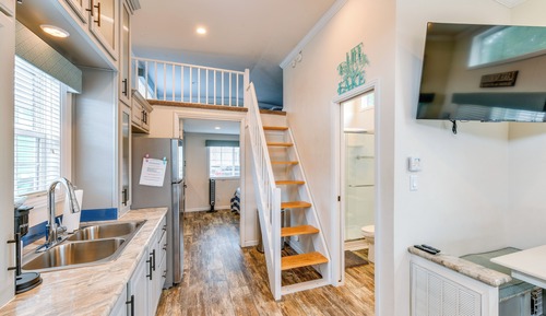 House (1 Bedroom)