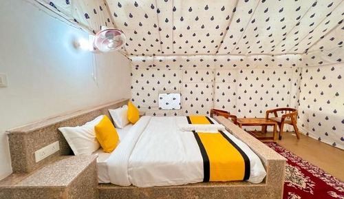 Deluxe Tent