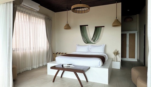 Romantic Suite, Beach View