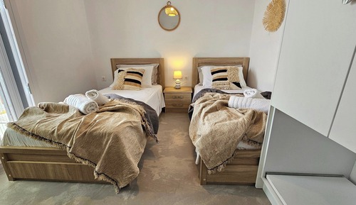 Family House, Private Pool, Sea View