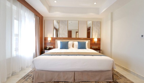 Premium Suite