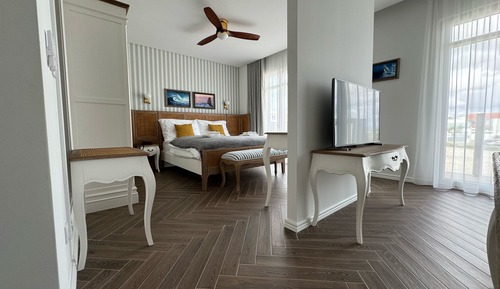 Ocean View Apartments - Country View