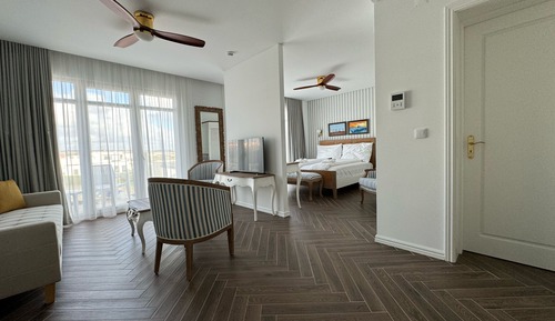 Ocean View Apartments - Country View