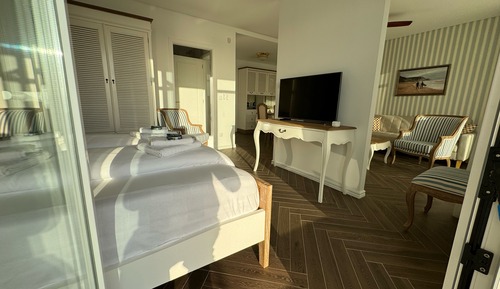 Ocean View Apartments - Ocean View