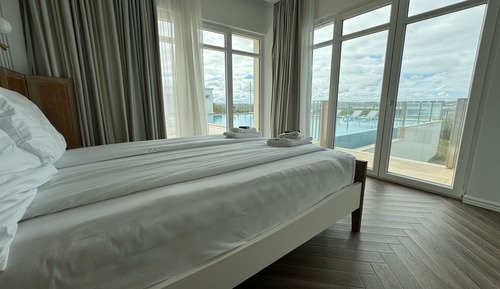 Ocean View Apartments - Ocean View