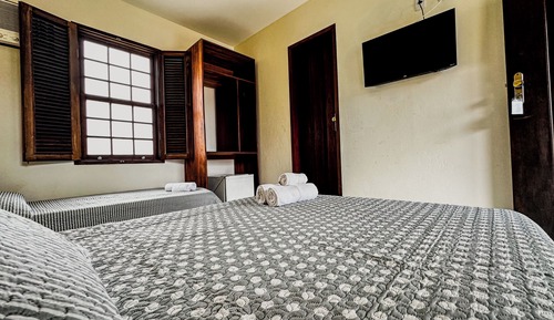 Superior Triple Room, Pool View