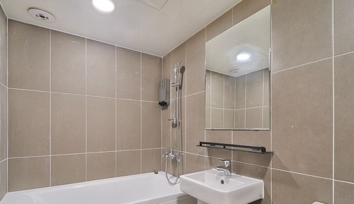 Deluxe Room, City View