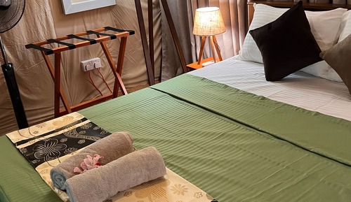 Superior Tent, 1 King Bed, Non Smoking, Garden View