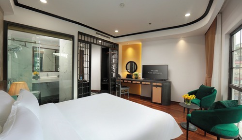Deluxe Double Room with Window