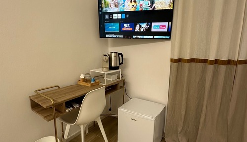Comfort Double or Twin Room, 1 Queen Bed, Non Smoking, Private Bathroom