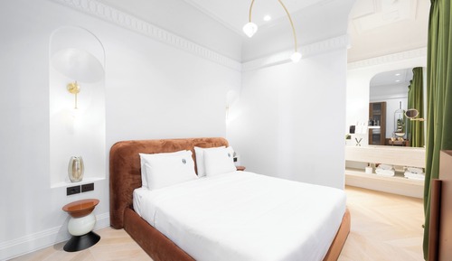 Gem Suite with City View
