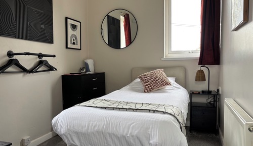 Classic Single Room