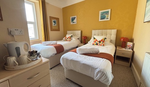 Classic Twin Room