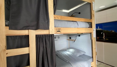 Shared Dormitory, Mixed Dorm, Mountain View (6 Bed Mixed dorm suite)