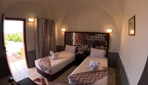 Deluxe Double Room, 1 Bedroom, Partial Sea View