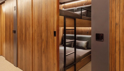 Family Bunk Cabin - 6 Hour Morning Stay from 07:00-13:00 hrs (7am-1pm) No Bathroom