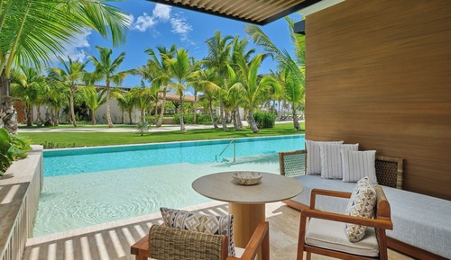 Room, 1 King Bed, Pool Access
