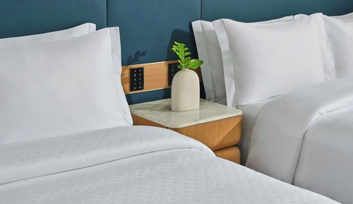 Deluxe Room, 2 Queen Beds, Balcony, Poolside