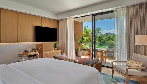 Superior Room, 1 King Bed, Balcony (View)