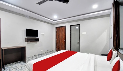 Deluxe Double Room, City View