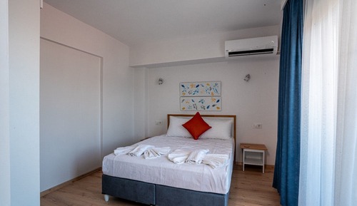 Comfort Triple Room