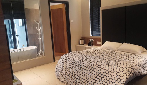 Classic Double Room, Bathtub