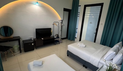Standard Triple Room, Garden View