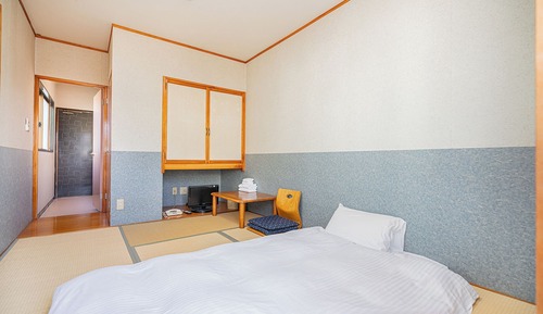 Economy Twin Room, Non Smoking, Mountain View