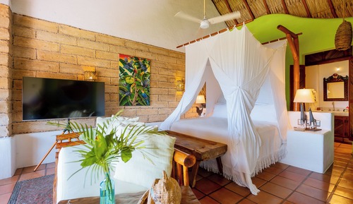 Elite Room, Bay View