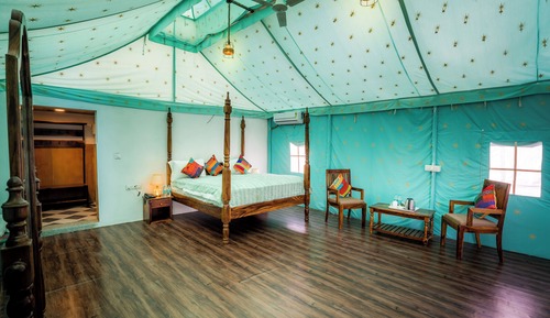 Royal Room