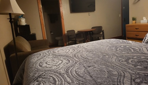 2 Full Bed with Pull Out