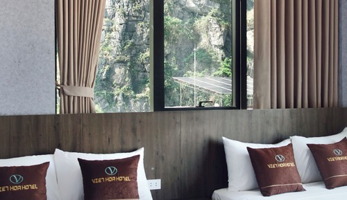 Deluxe Apartment, 2 Bedrooms, Balcony, Mountain View