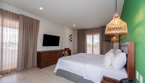 Suite, 1 Bedroom (Jungle View)