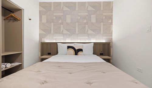 Premium Room, 1 Queen Bed
