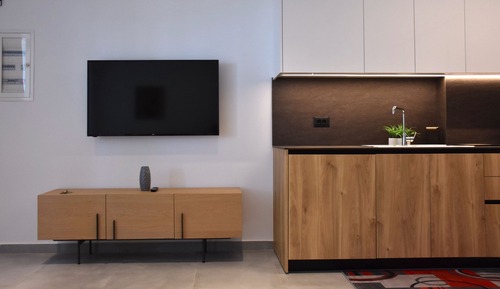 Apartment, Smoking