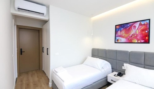 Deluxe Double or Twin Room