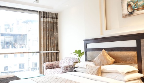 Family Studio Suite, City View